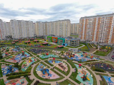 莫斯科市内克拉索夫卡区幼儿园顶层景观10102018