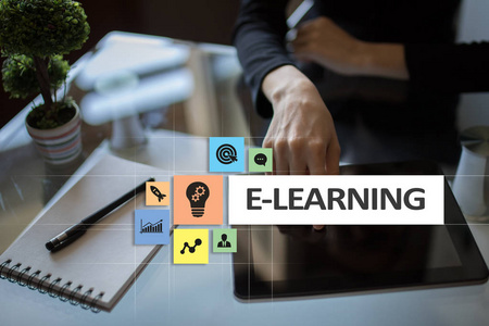 E学习在虚拟屏幕上。互联网教育概念