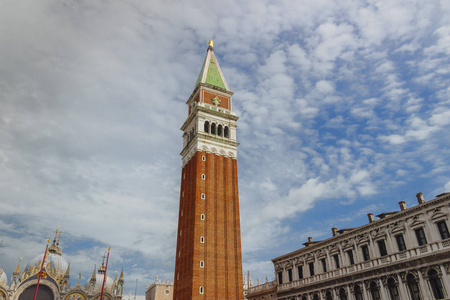 s Campanile is the bell tower of St Mark39