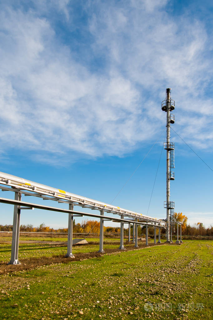 气田上的火炬系统