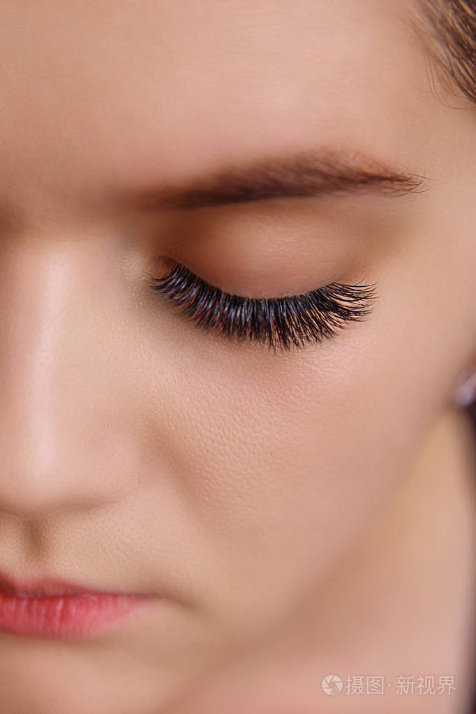 长睫毛的妇女眼睛.特写, 选择性聚焦