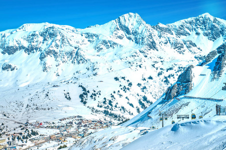 奥地利萨尔斯堡奥伯坦度假村冬季滑雪坡