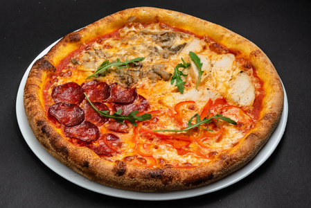 新鲜的意大利披萨近在咫尺