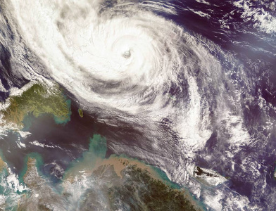 台风潘丰影响日本。 卫星观测。 这幅图像的元素由美国宇航局提供。