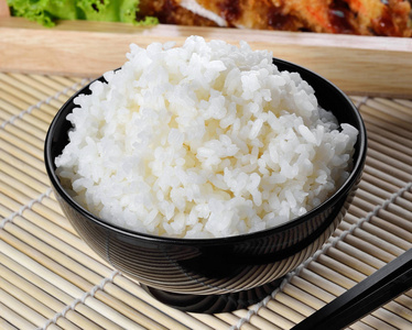 熟米饭鲜熟的米饭在碗里照片