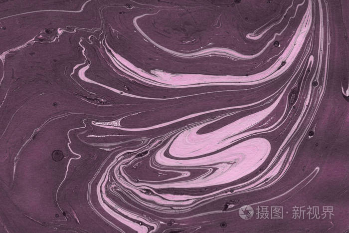 紫色大理石背景与油漆飞溅纹理