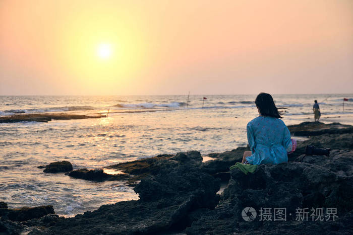 海边的女人