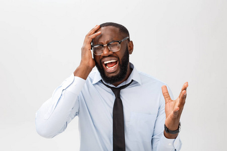 消极的人脸表情, 情绪和情感愤怒的讽刺,疯狂的压力,美丽的年轻白种人