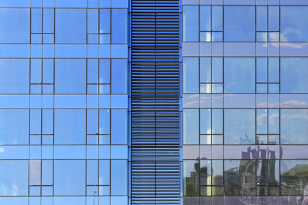 办公楼外立面办公楼,蓝色玻璃窗外立面照片
