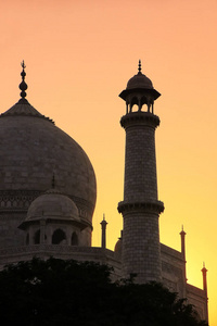 印度阿格拉北方邦日落时泰姬陵的近景。 泰姬陵于1983年被指定为联合国教科文组织的世界遗产地。