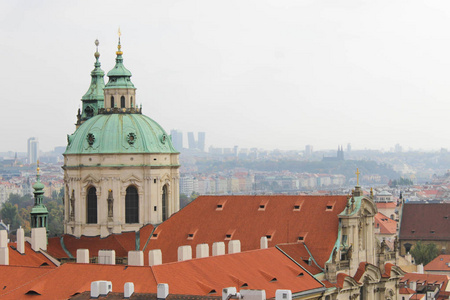 布拉格与大教堂的全景