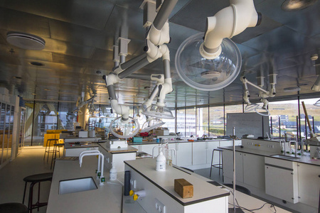 法罗群岛一所学院的实验室