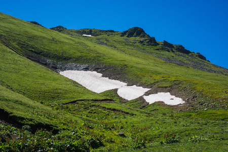 土耳其阿尔文高地的山景