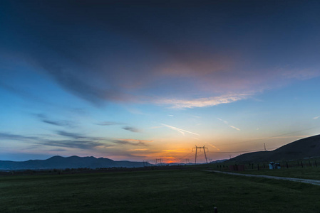 夕阳下美丽的云彩