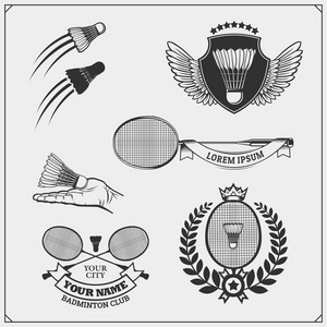 羽毛球标志符号图标标签和设计元素。 黑白的。