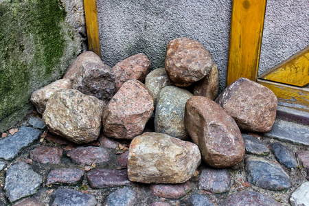 堆鹅卵石图片-堆鹅卵石素材-堆鹅卵石插画-摄图新视界