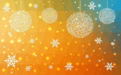 浅蓝黄色矢量低聚晶体背景与雪花。 多边形圣诞设计图案。 新年庆祝的低聚插图。