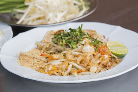 pad thai goong sod虾仁炒饭棒泰国菜