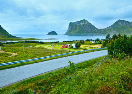 haukland海岸夏季景观挪威，lofoten。
