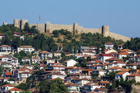 从远处拍摄的马其顿奥赫里德的沙皇萨缪尔要塞