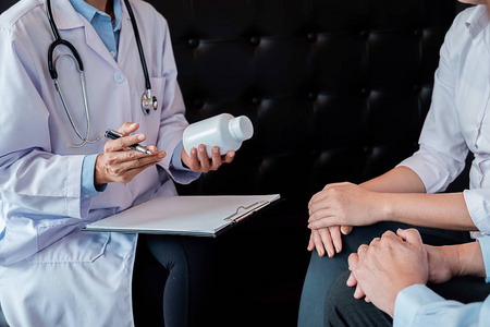 问诊断问题图片