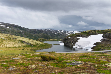 沿国家旅游线路Aurlandstjellet的山景。氟烷。博格维根。西部挪威