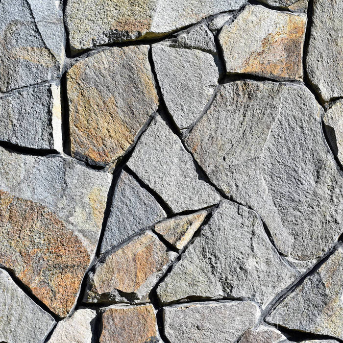 一块被凿成的石头的碎片