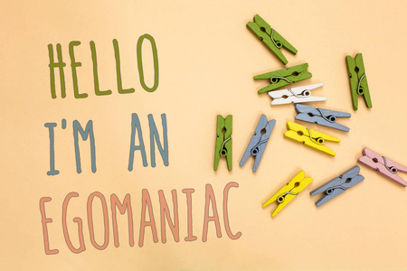 黄色的烤的基地图片