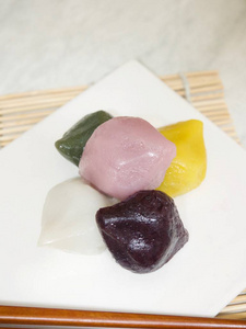 韩国美食歌叶半月形饭饼图片