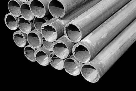 管道是工业景观中的钢