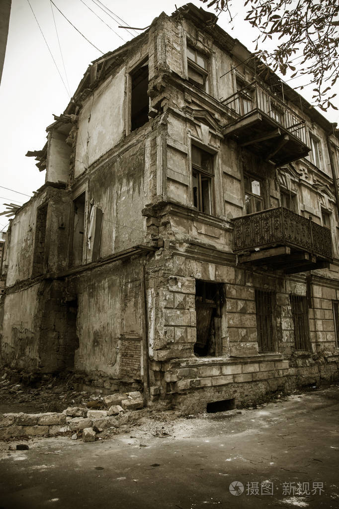 穷人住的破房子. 奥德萨是一座历史性住宅建筑的废墟.