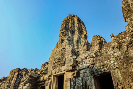 在吴哥窟拥有蓝天的刺刀寺，暹粒收获了世界上的柬埔寨人