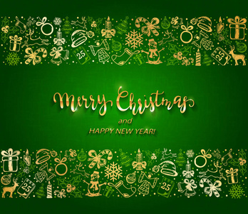 绿色背景上的金色字母圣诞快乐。 节日装饰与圣诞树球，铃铛，蜡烛，雪花，雪人和鹿的插图。