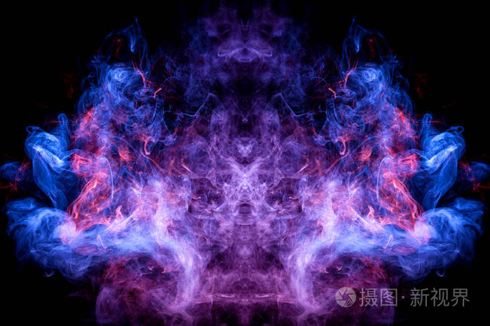 紫色黑色白色蓝色黑色背景上的白色烟雾火焰黑色背景上的白色烟雾火焰