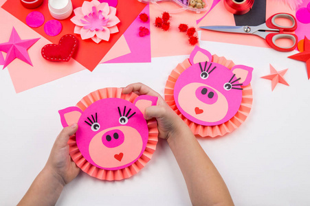 masters master class hand-made paper pig.