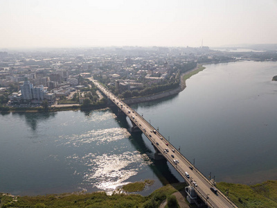 伊尔库茨克市安加拉河上的格拉茨科夫斯基桥