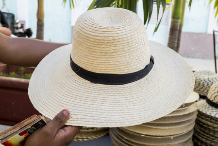 展示草帽，在古巴Cienfuegos街草帽展示