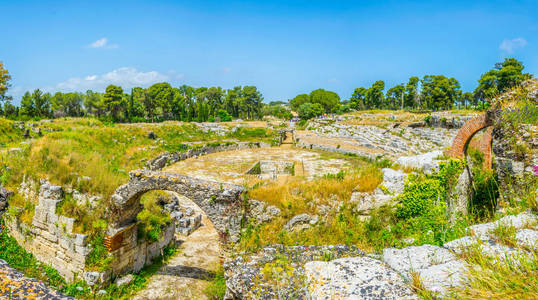 锡拉丘兹西西里罗马圆形剧场废墟