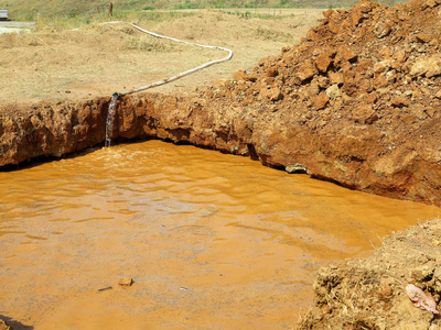 在危险中的地球图片