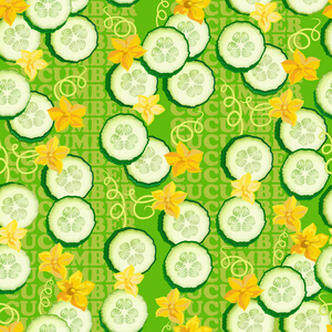 绿色背景上有花和黄瓜片的无缝纹理。 矢量图。 具有自然元素的花卉纹理。 平式健康食品。