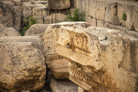 古代赫利奥波利斯寺建筑群的罗马遗址。 巴贝克贝卡谷地黎巴嫩。