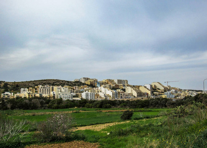 干燥的马耳他乡村景观Xemxija和ManikataMalta