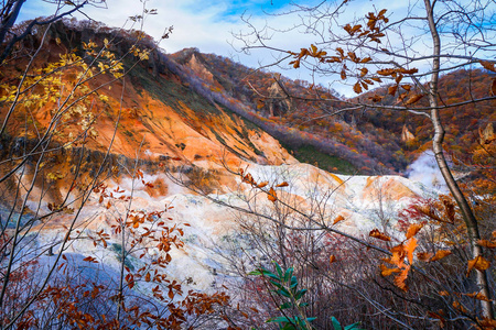 日本北海道北藏火山秋季