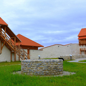 在罗马尼亚特兰西瓦尼亚由日耳曼骑士建造的费尔德里奥拉村的堡垒