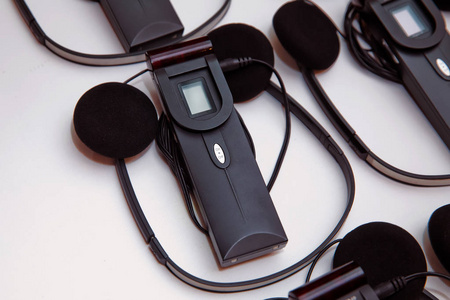 同声传译图片-同声传译素材-同声传译插画-摄图新视界