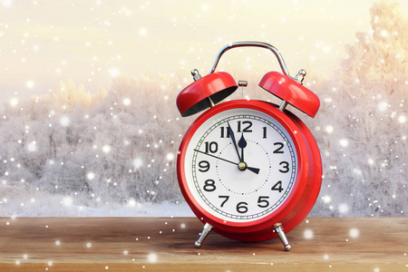 午夜,中午.关于新年的几分钟.照片