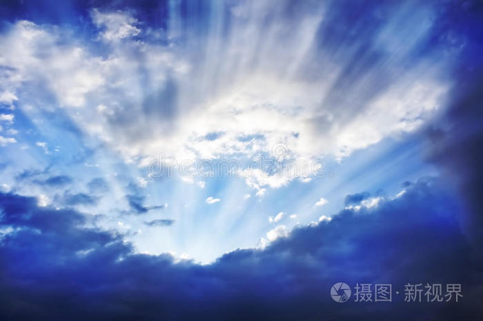 下载小样发票合同问题/举报穿过云层光束日出光线夏日阳光抽象紫罗兰