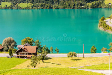 瑞士伦琴湖畔的房子图片