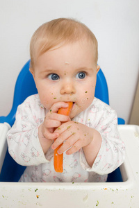 婴儿吃胡萝卜