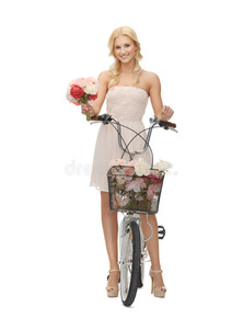 骑自行车卖花的乡下姑娘